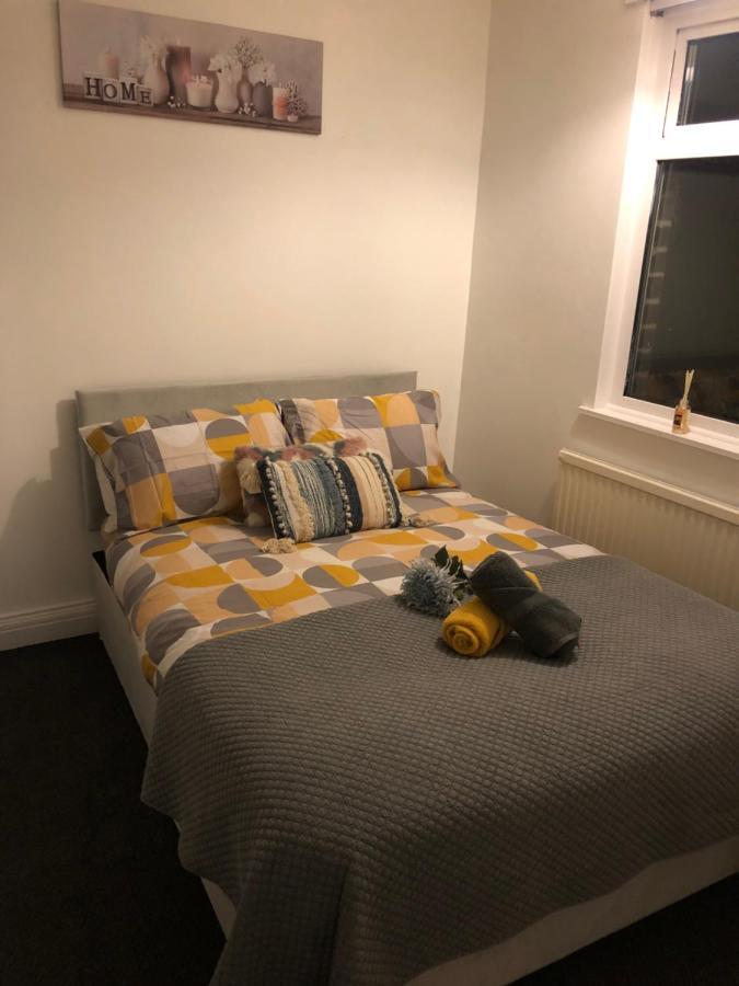 Handsworth Home - 2 Bedroomed Sheffield Exterior foto
